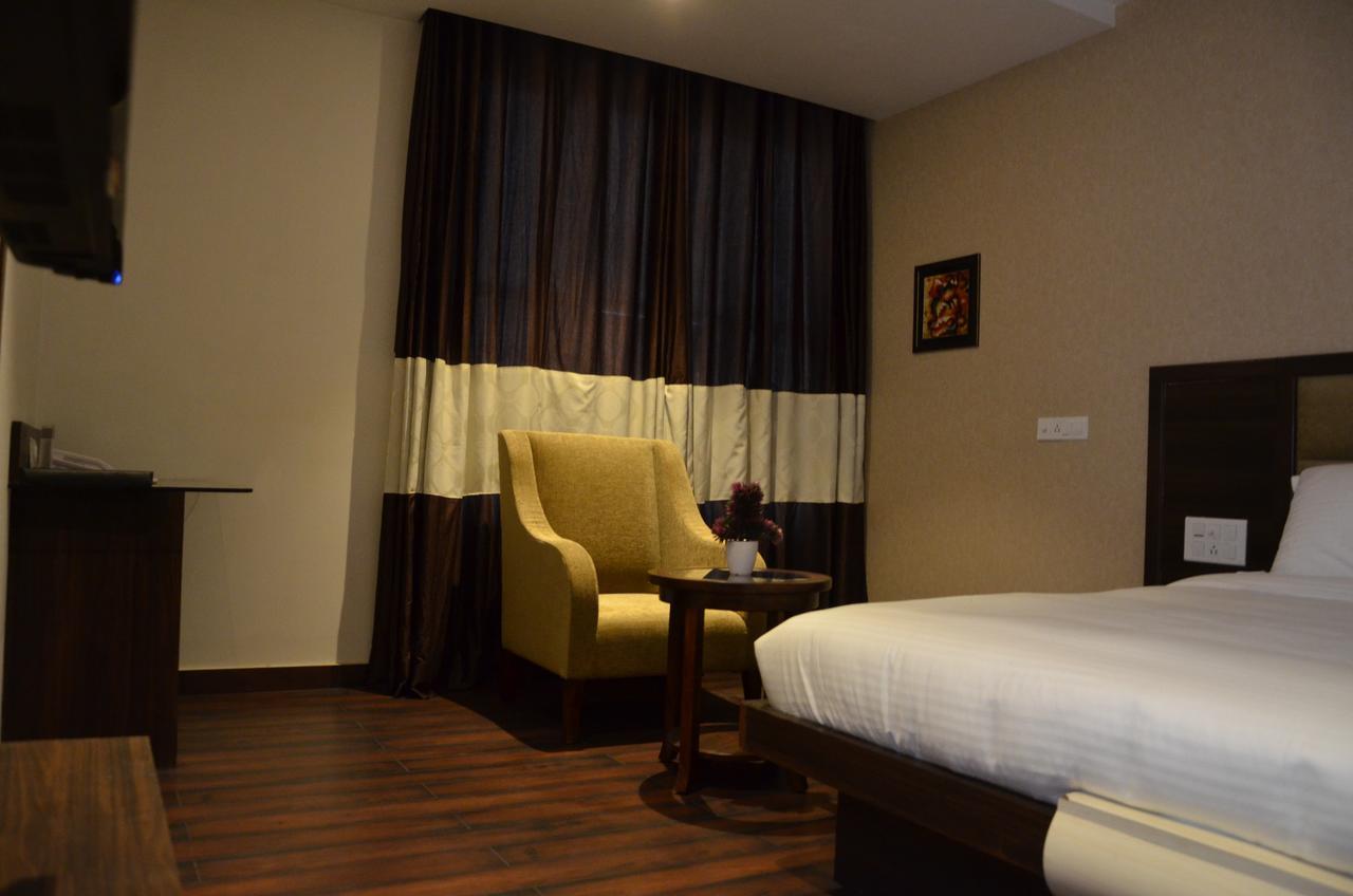 Hotel Fortune Blue Sikar Екстериор снимка
