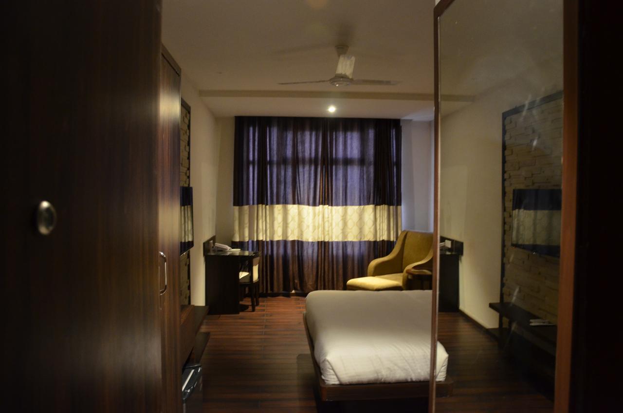 Hotel Fortune Blue Sikar Екстериор снимка