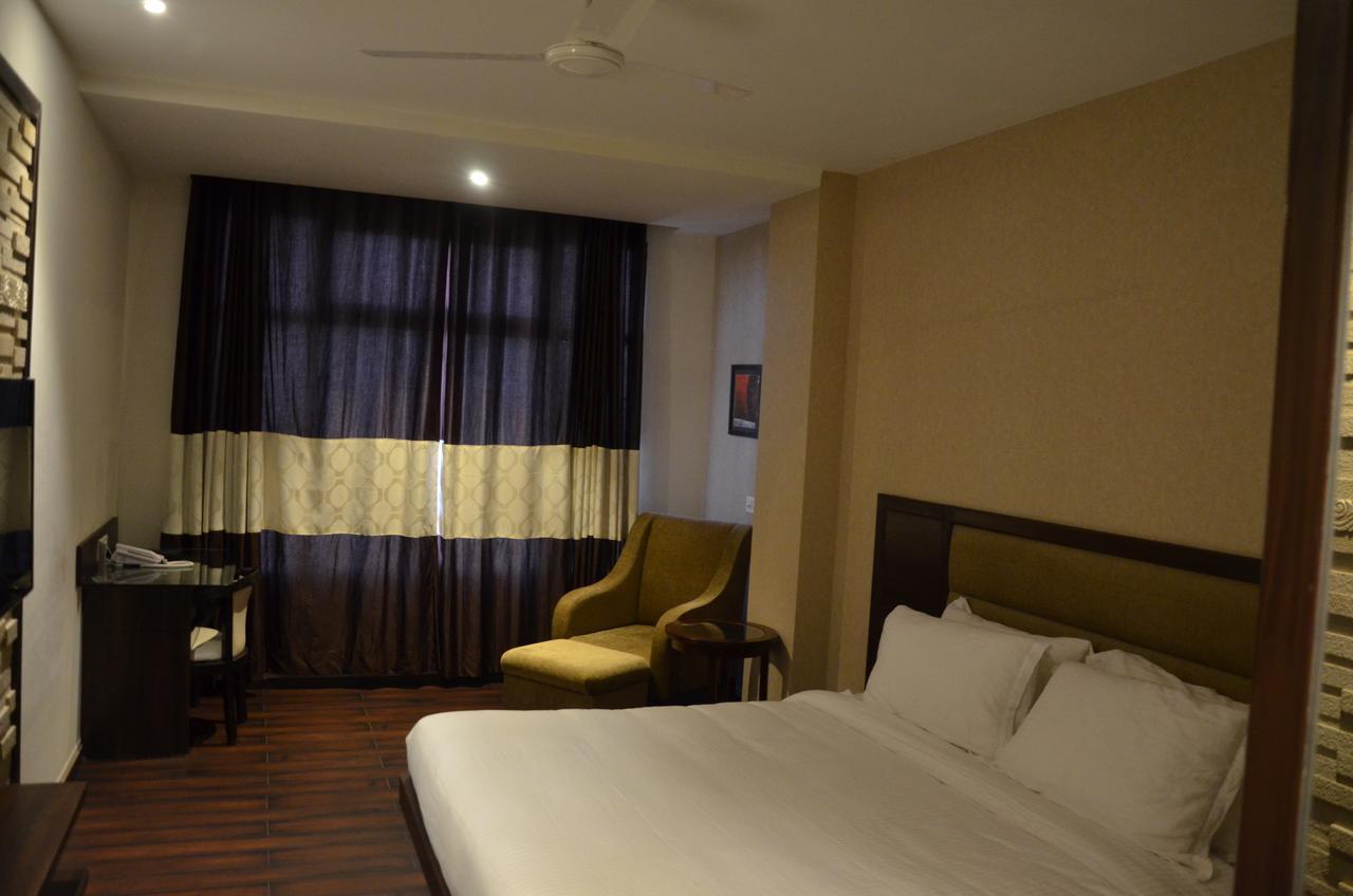 Hotel Fortune Blue Sikar Екстериор снимка