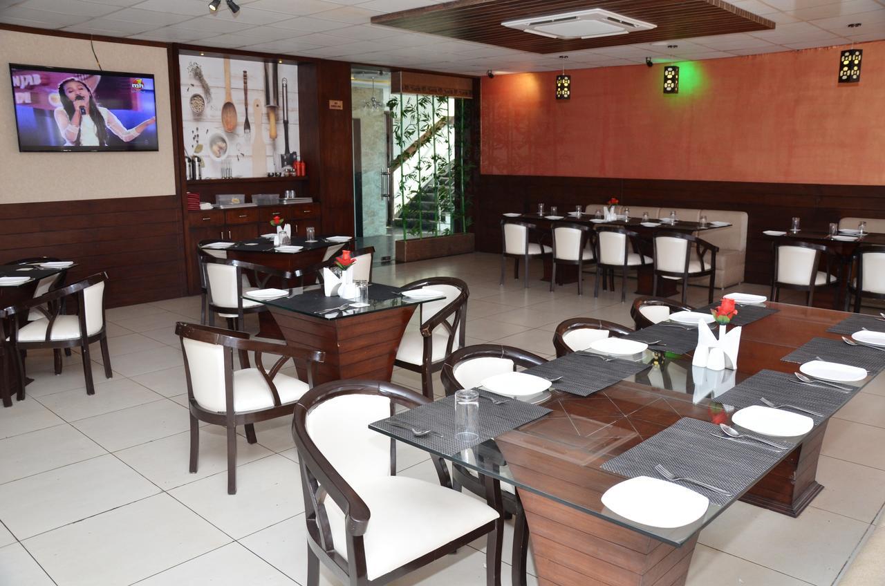 Hotel Fortune Blue Sikar Екстериор снимка