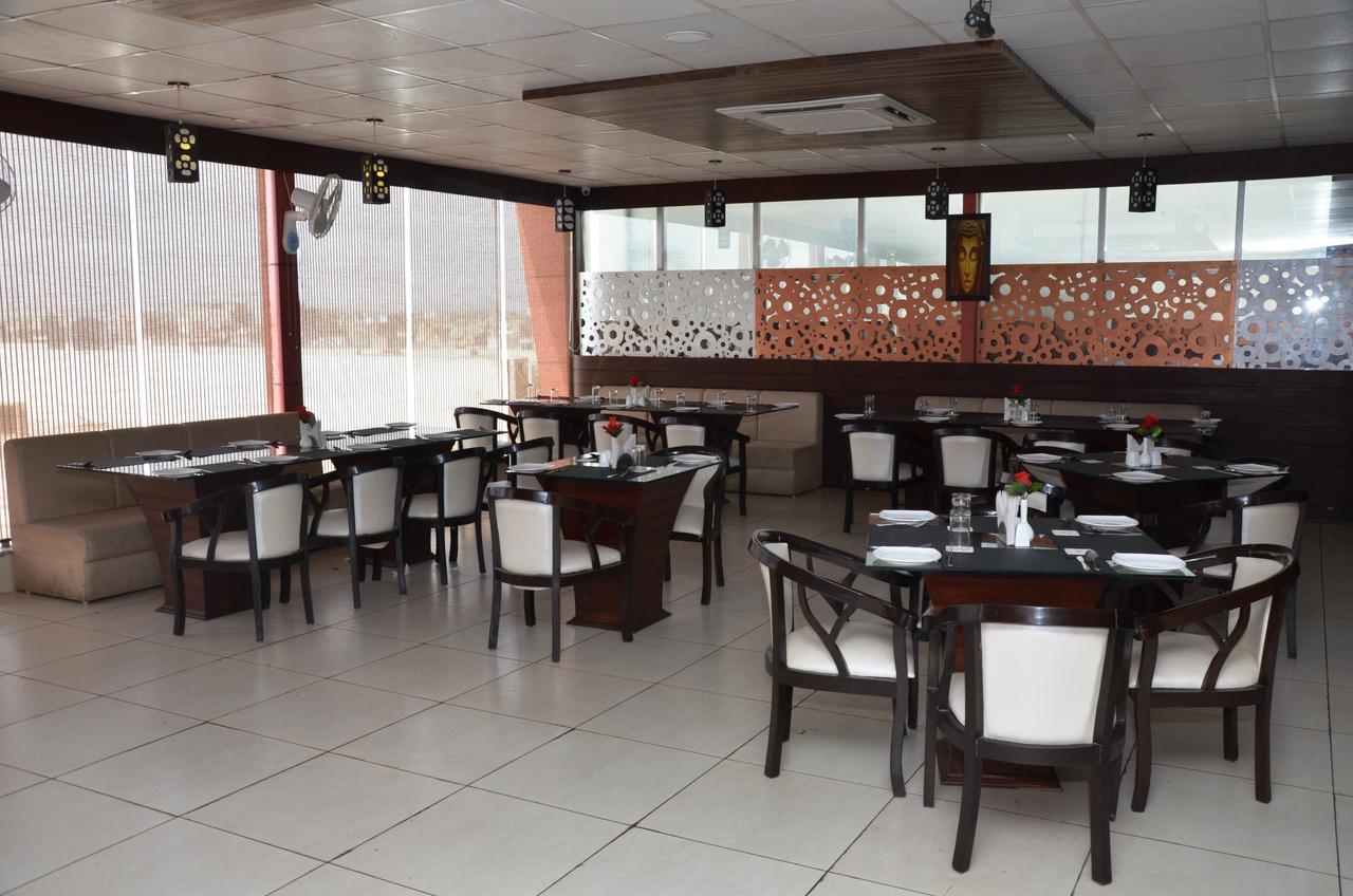 Hotel Fortune Blue Sikar Екстериор снимка